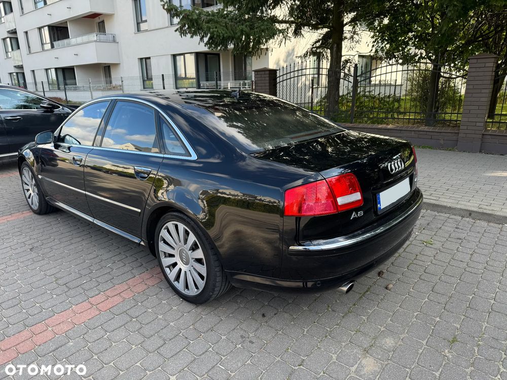 Audi A8 4.2 Quattro - 7