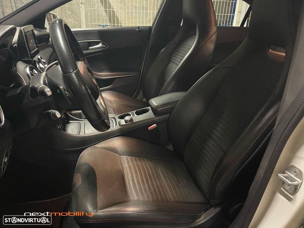 Mercedes-Benz CLA 250 7G-DCT AMG Line - 15