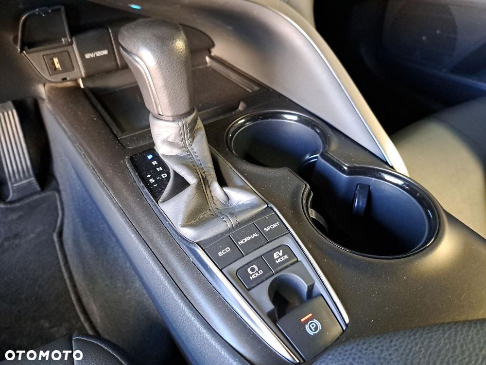 Toyota Camry 2.5 Hybrid Prestige CVT - 23
