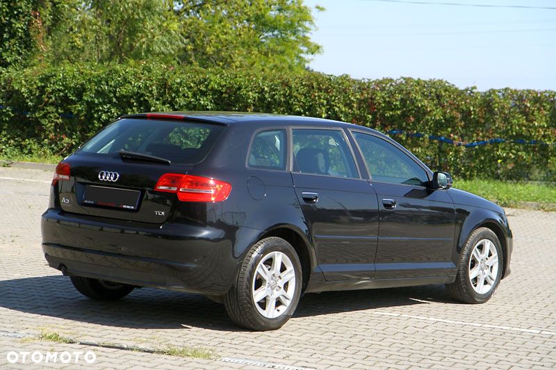 Audi A3 Sportback - 4