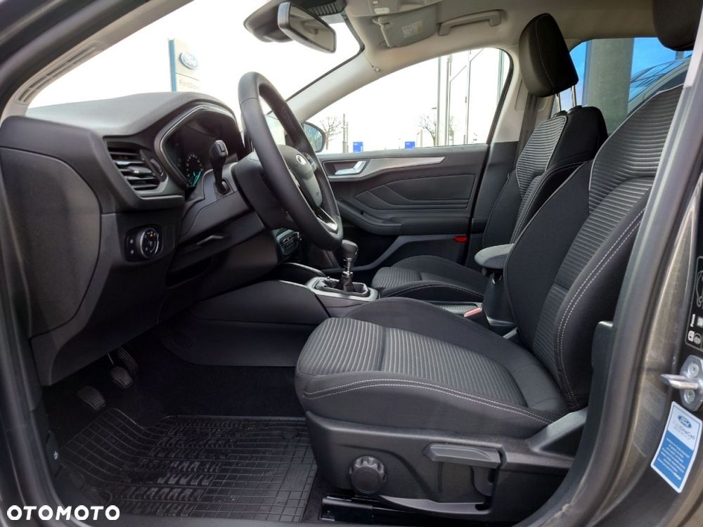 Ford Focus - 13