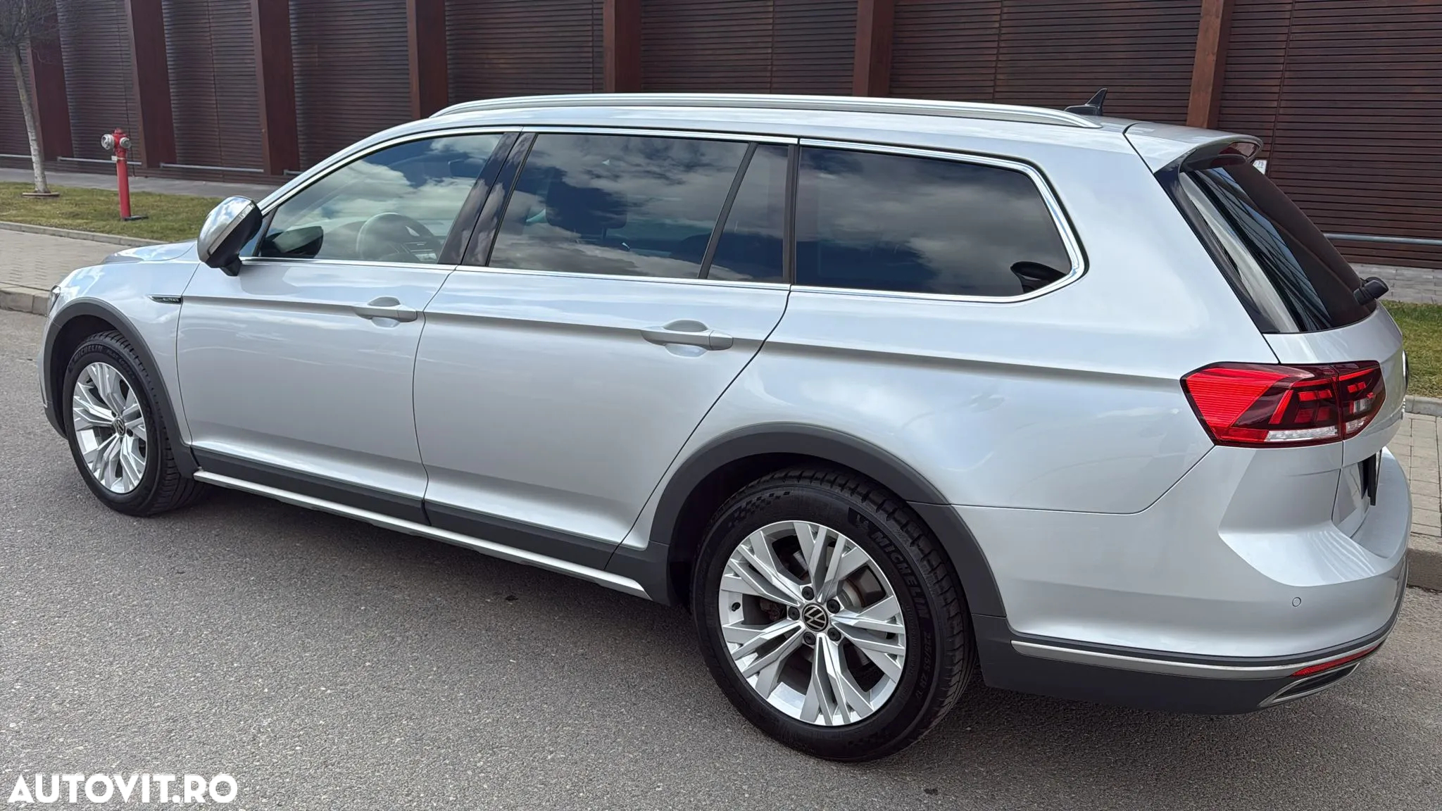 Volkswagen Passat Alltrack 2.0 TDI DSG 4Motion - 2