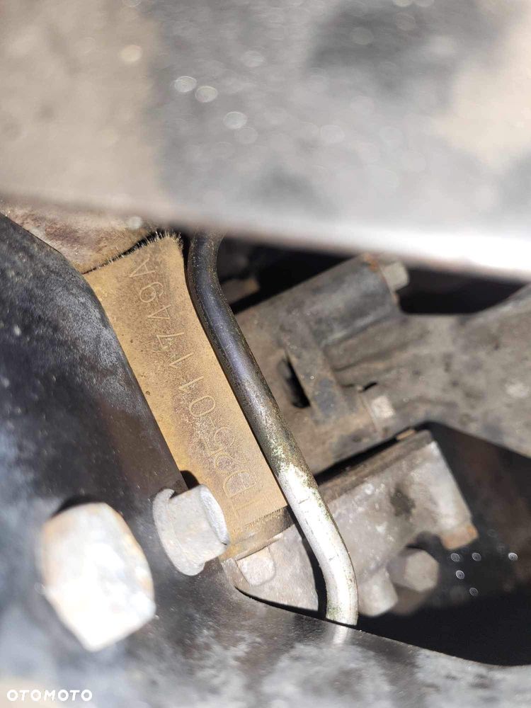 Silnik bez układu paliwowego Nissan Navara d21 d22 2.5td - 6