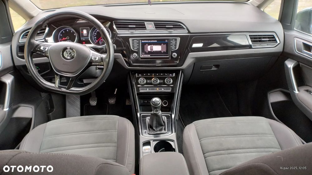 Volkswagen Touran 1.4 TSI (BlueMotion Technology) Highline - 16
