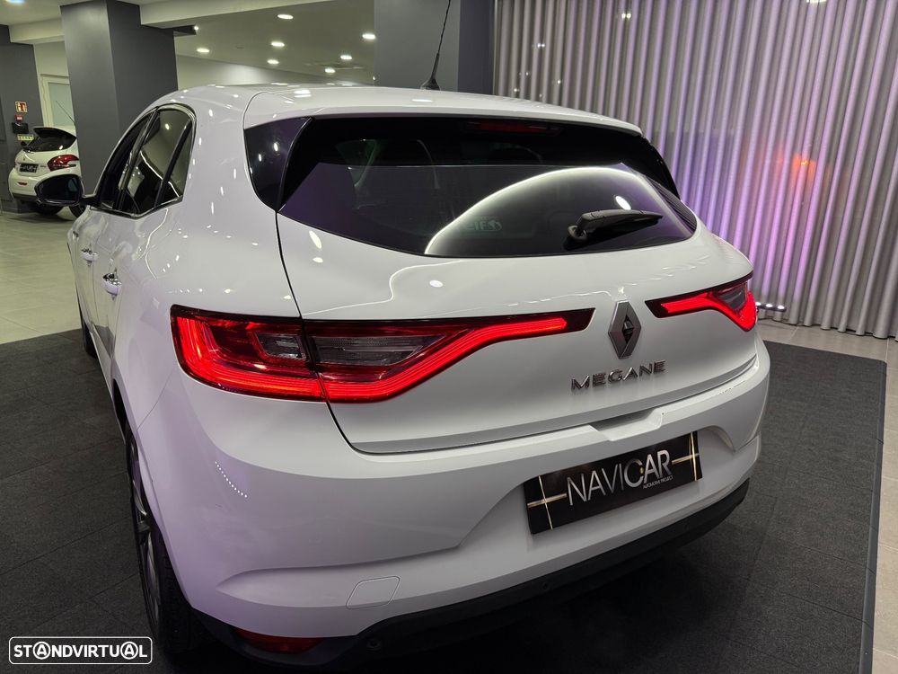 Renault Mégane ENERGY TCe 100 LIMITED - 24