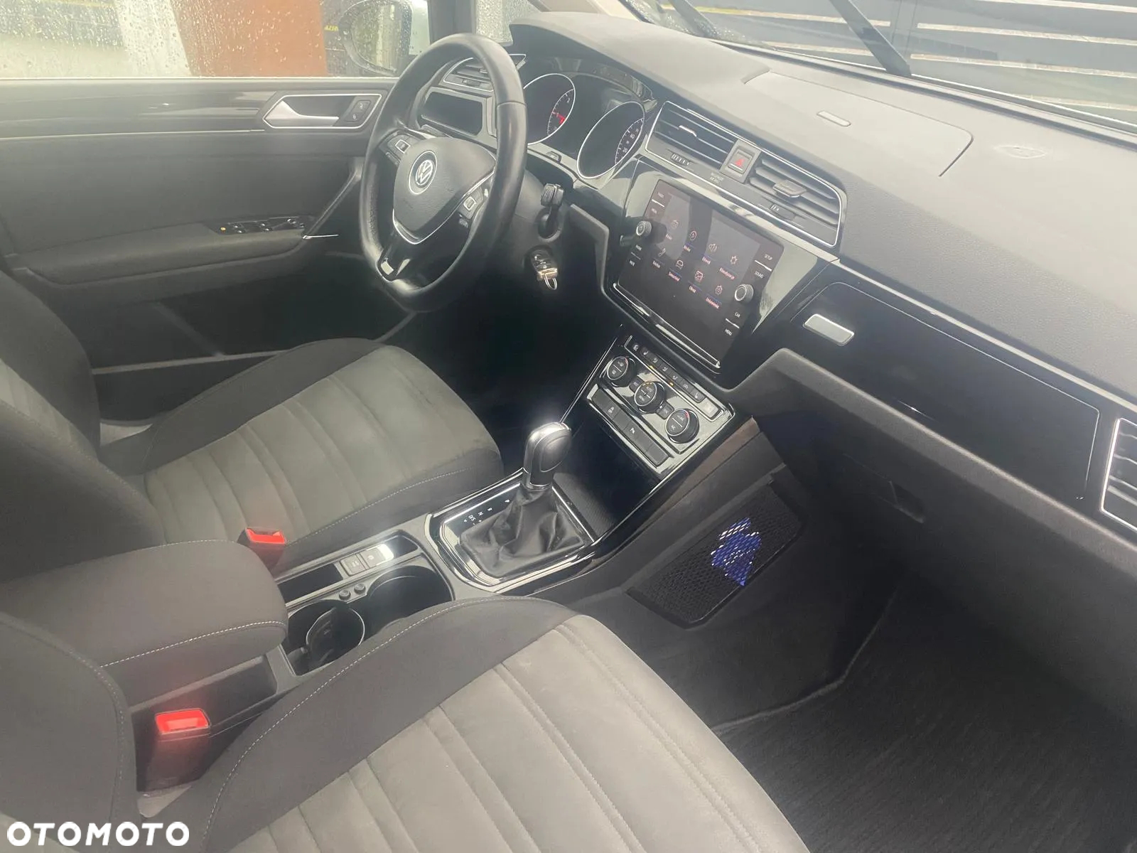Volkswagen Touran 2.0 TDI BMT Highline DSG - 23