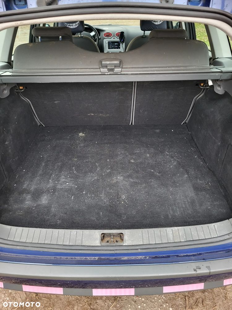 Ford Focus 1.8 FF Trend - 8