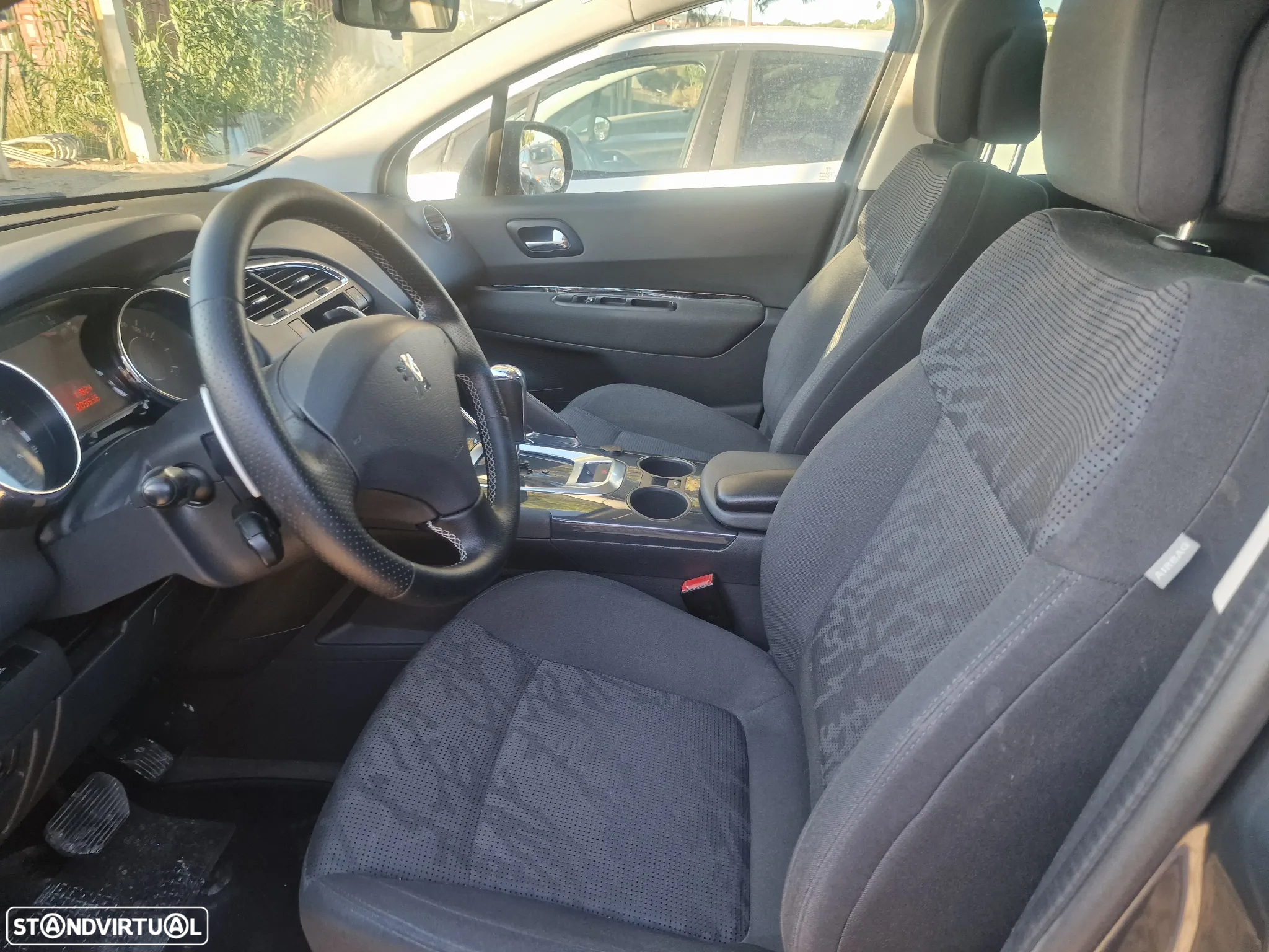Peugeot 3008 1.6 e-HDi Active CMP6 - 12