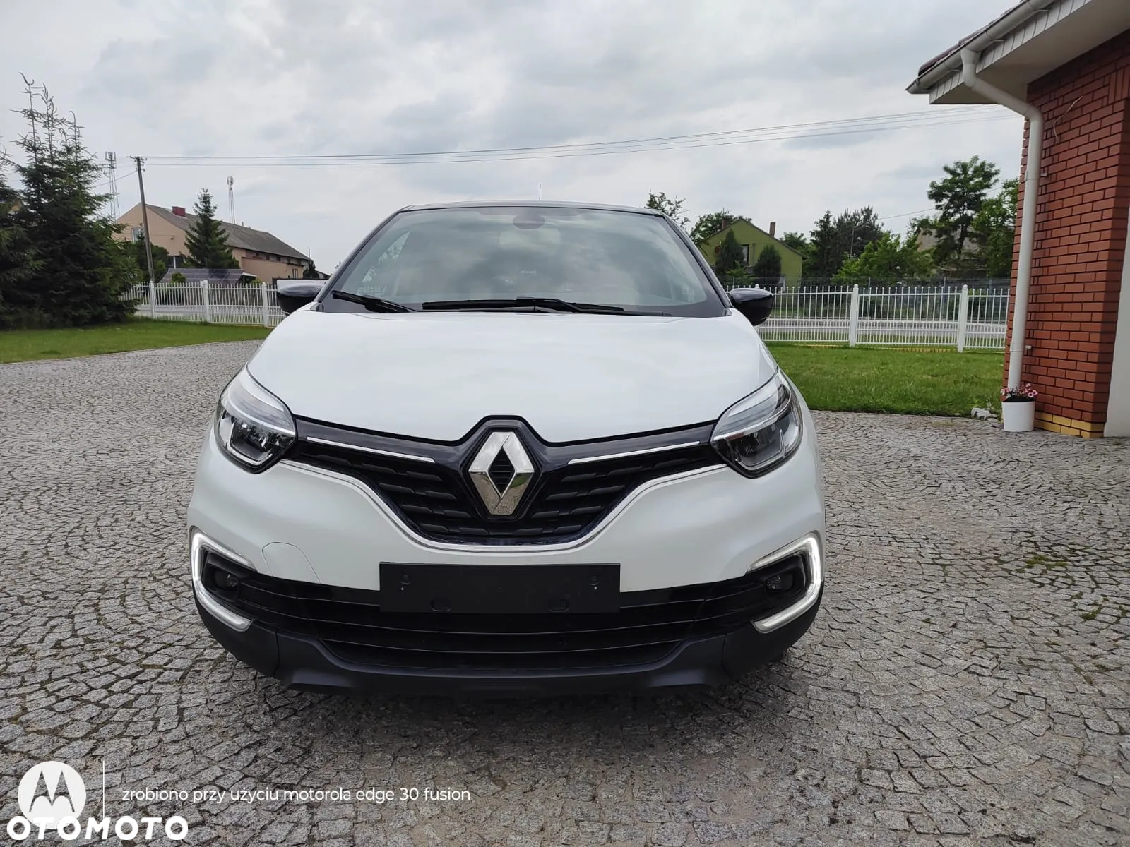Renault Captur TCe 120 EDC Helly Hansen - 9