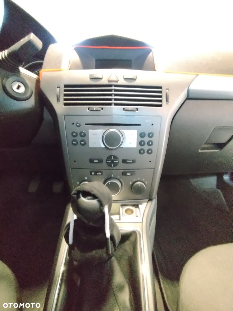 Opel Astra - 17