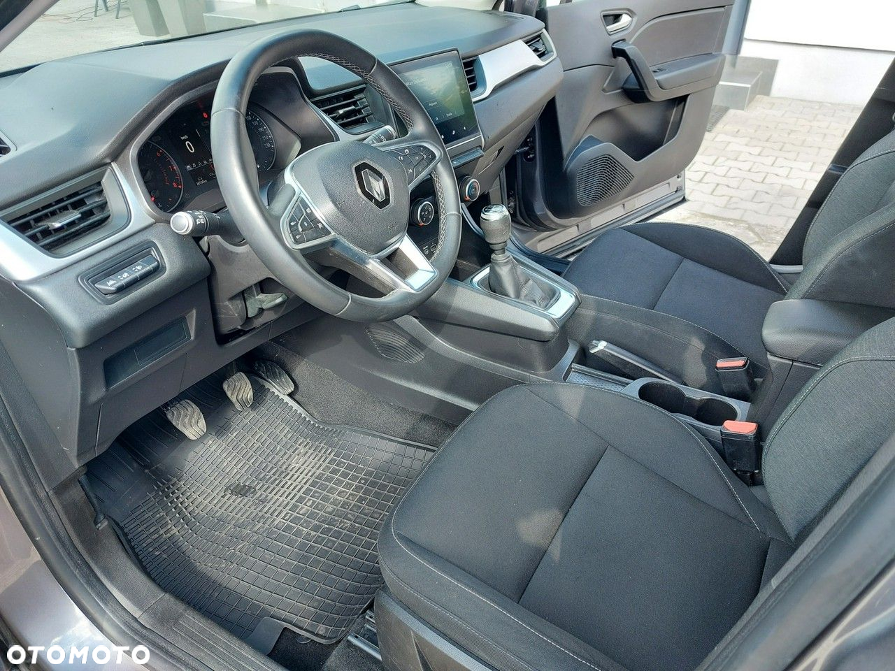 Renault Captur - 10