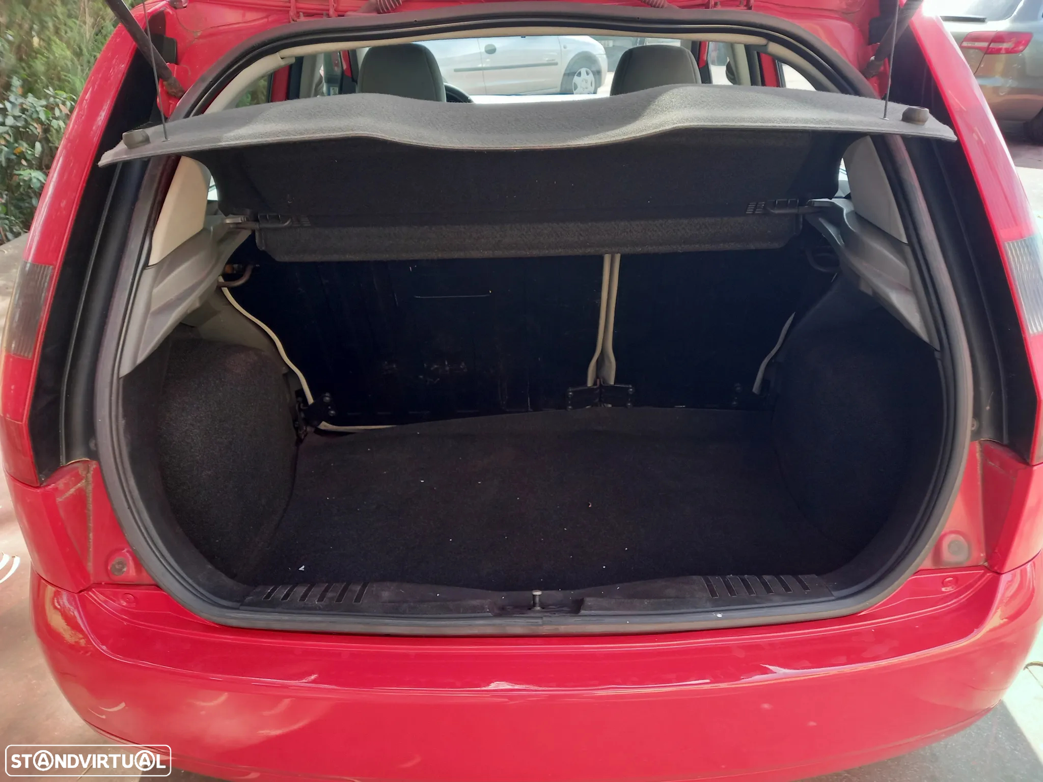 Ford Fiesta 1.4 Ghia - 21
