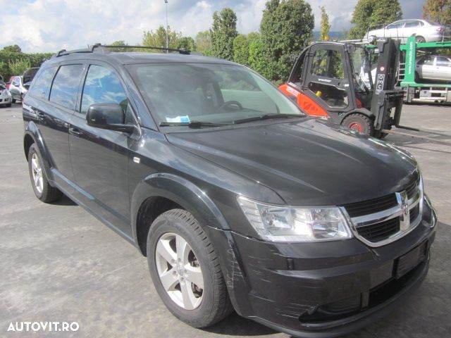 Dezmembrez Doge Journey 2.0D , an 2008 , tip motor BWD - 2