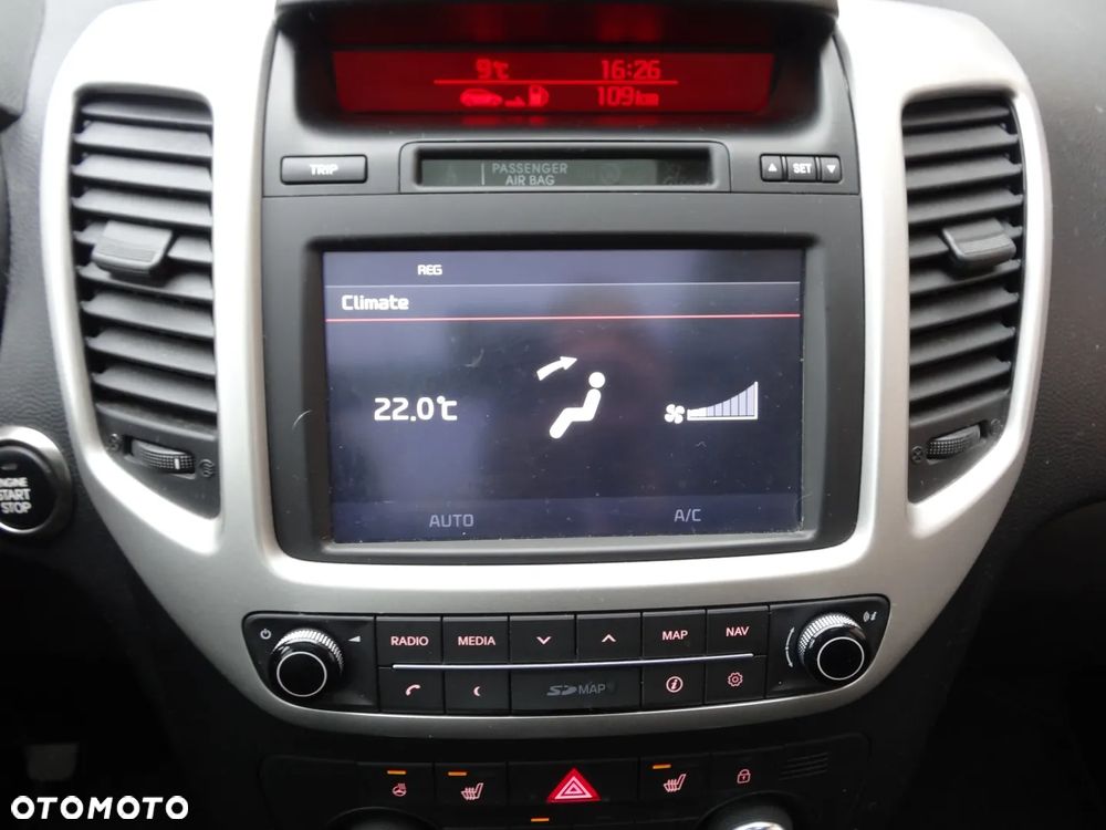 Kia Venga 1.6 CRDi 128 Black Collection - 29