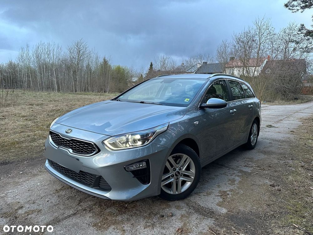 Kia Ceed - 8