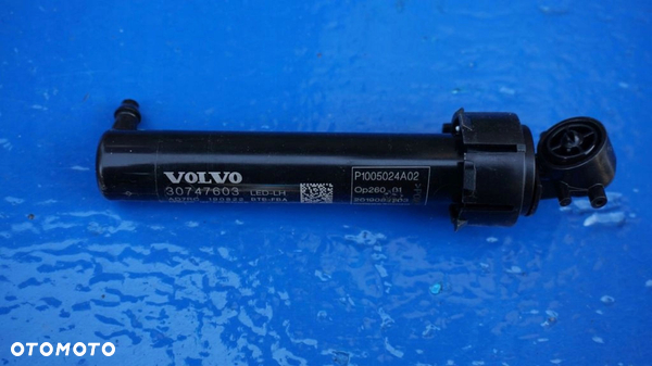 VOLVO S60 V60 III SPRYSKIWACZ LAMPY REFLEKTORA L