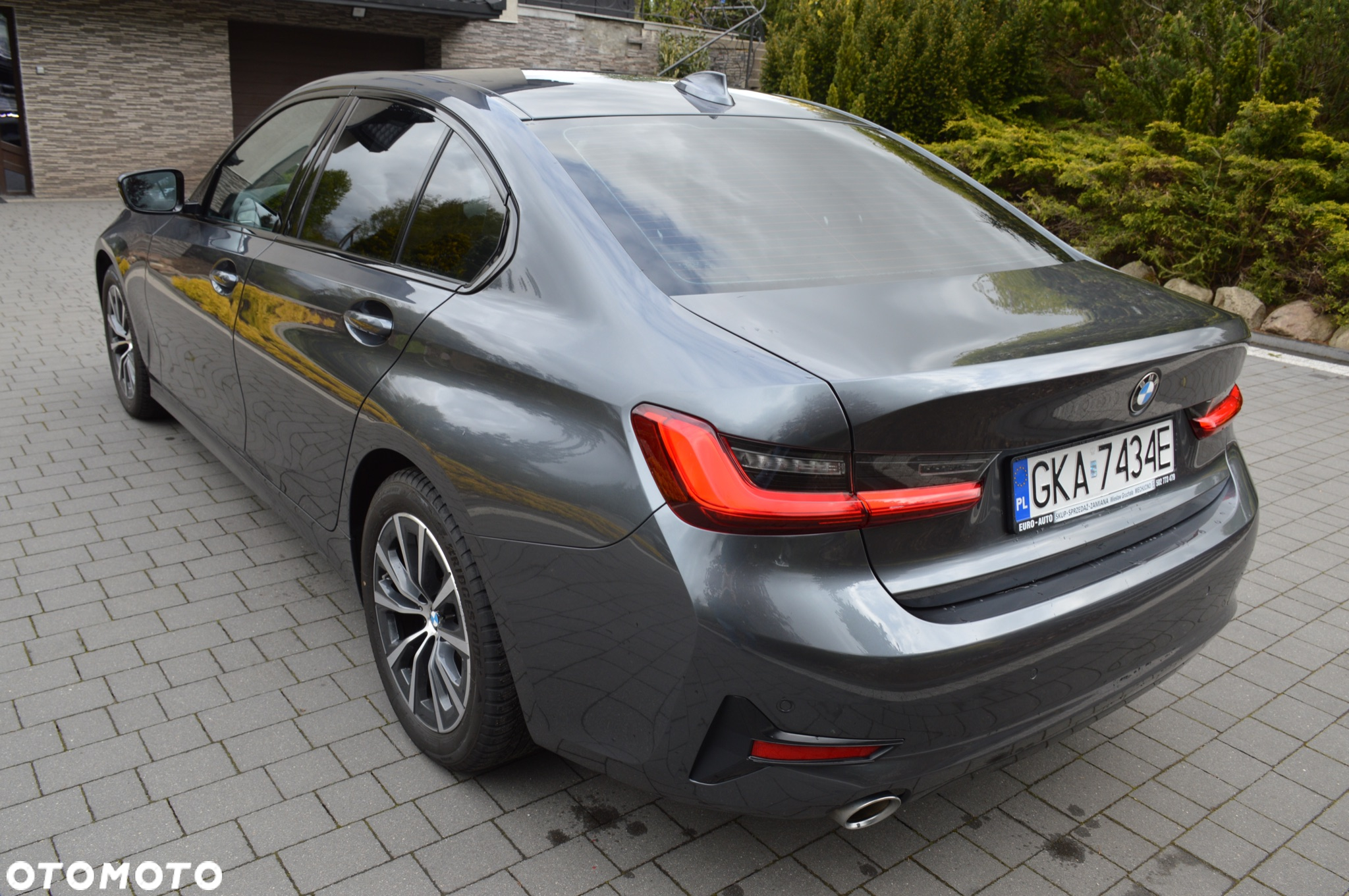 BMW Seria 3 320d Sport Line Shadow - 4