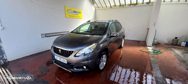 Peugeot 2008 1.2 PureTech Allure