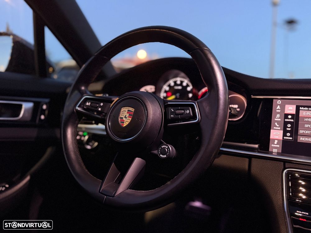 Porsche Panamera 4 E-Hybrid Edition 10 Anos - 10
