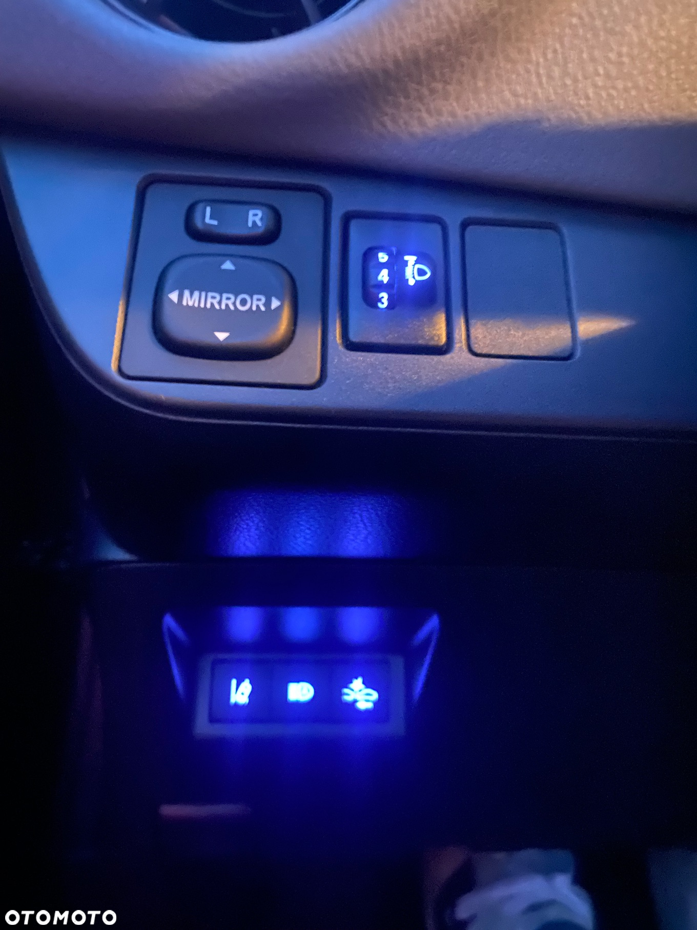 Toyota Yaris - 18