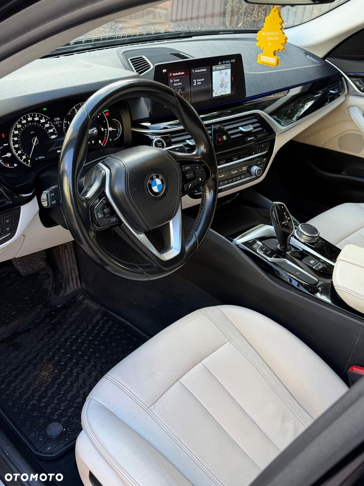 BMW Seria 5 520d Efficient Dynamics Sport - 7