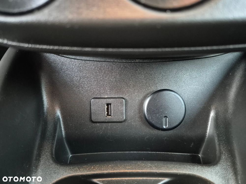 Opel Corsa 1.4 Enjoy - 19