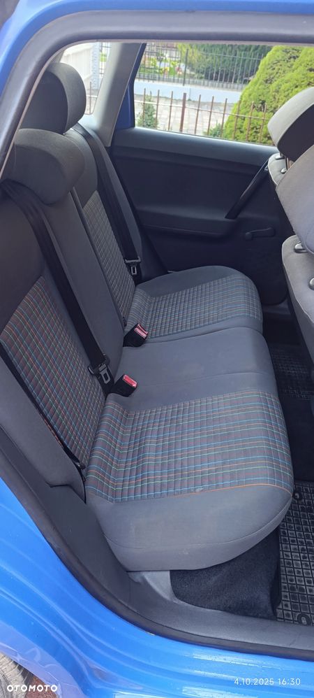Volkswagen Polo - 12