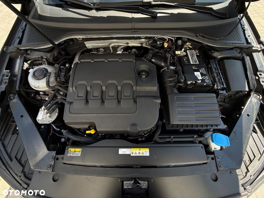 Volkswagen Passat 2.0 TDI SCR DSG Business - 39