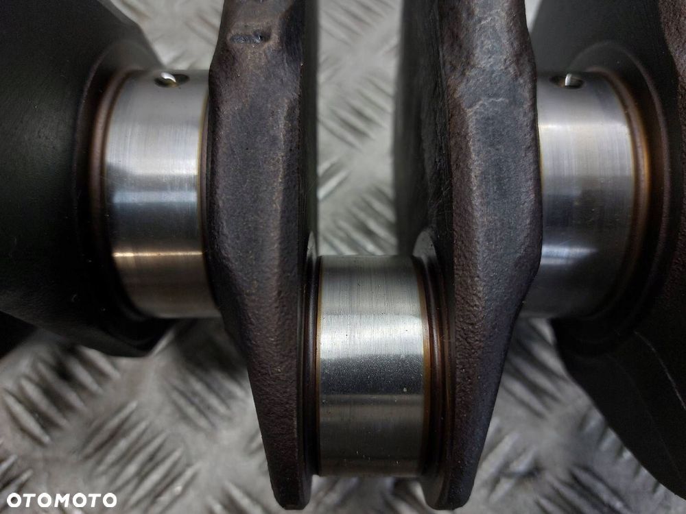 WAŁ KORBOWY VOLVO S80 I 2.9 24V B6304S3 - 4