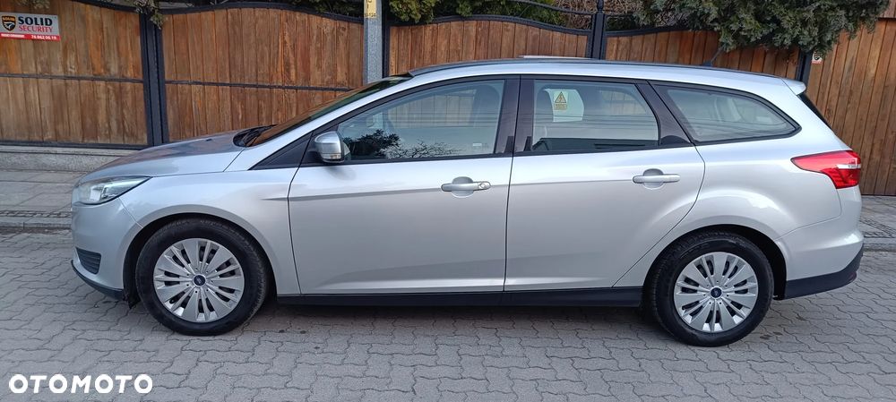 Ford Focus 1.5 TDCi SYNC Edition - 10