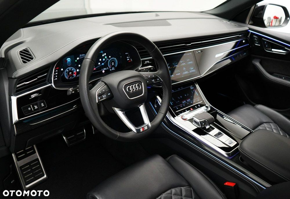Audi SQ8 - 14