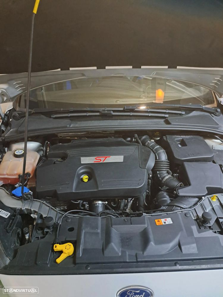 Ford Focus 2.0 TDCi ST-2 - 6