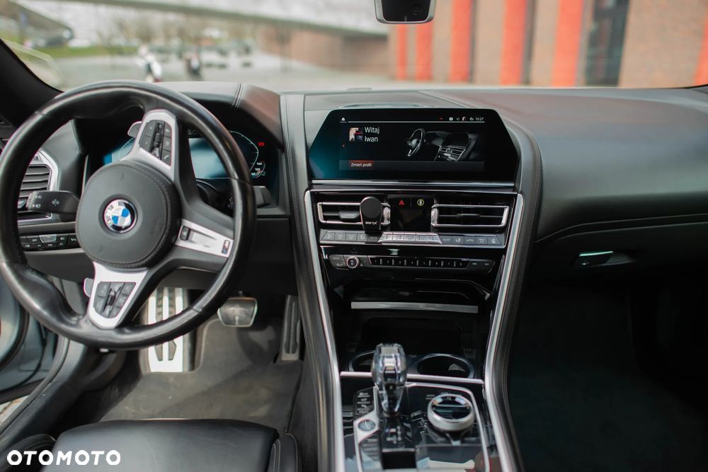 BMW Seria 8 - 18