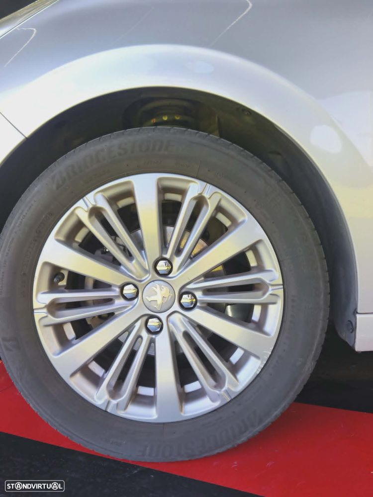 Peugeot 208 1.6 BlueHDi Style - 47