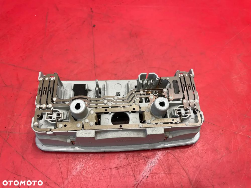 LAMPKA PODSUFITKI VW PASSAT B5 FL 3B0947105C - 3