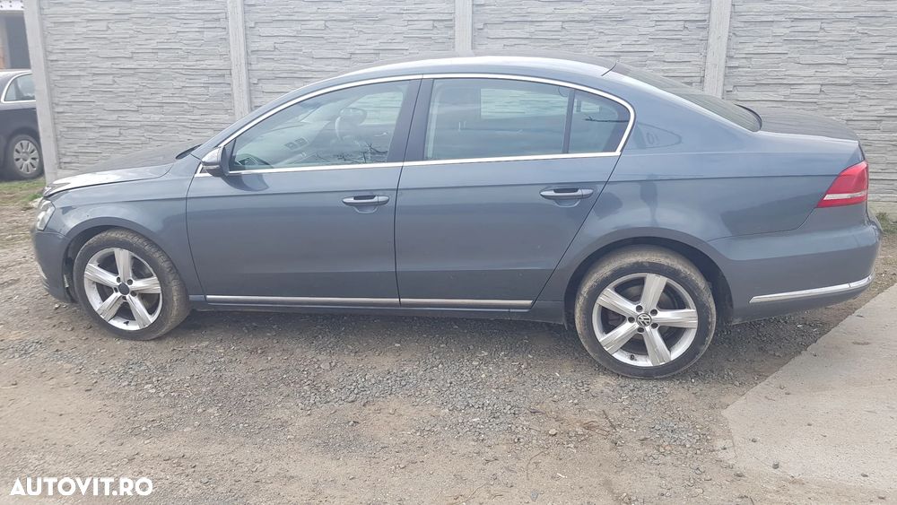 Dezmembrez Volkswagen  Pasat  B 7 - 1