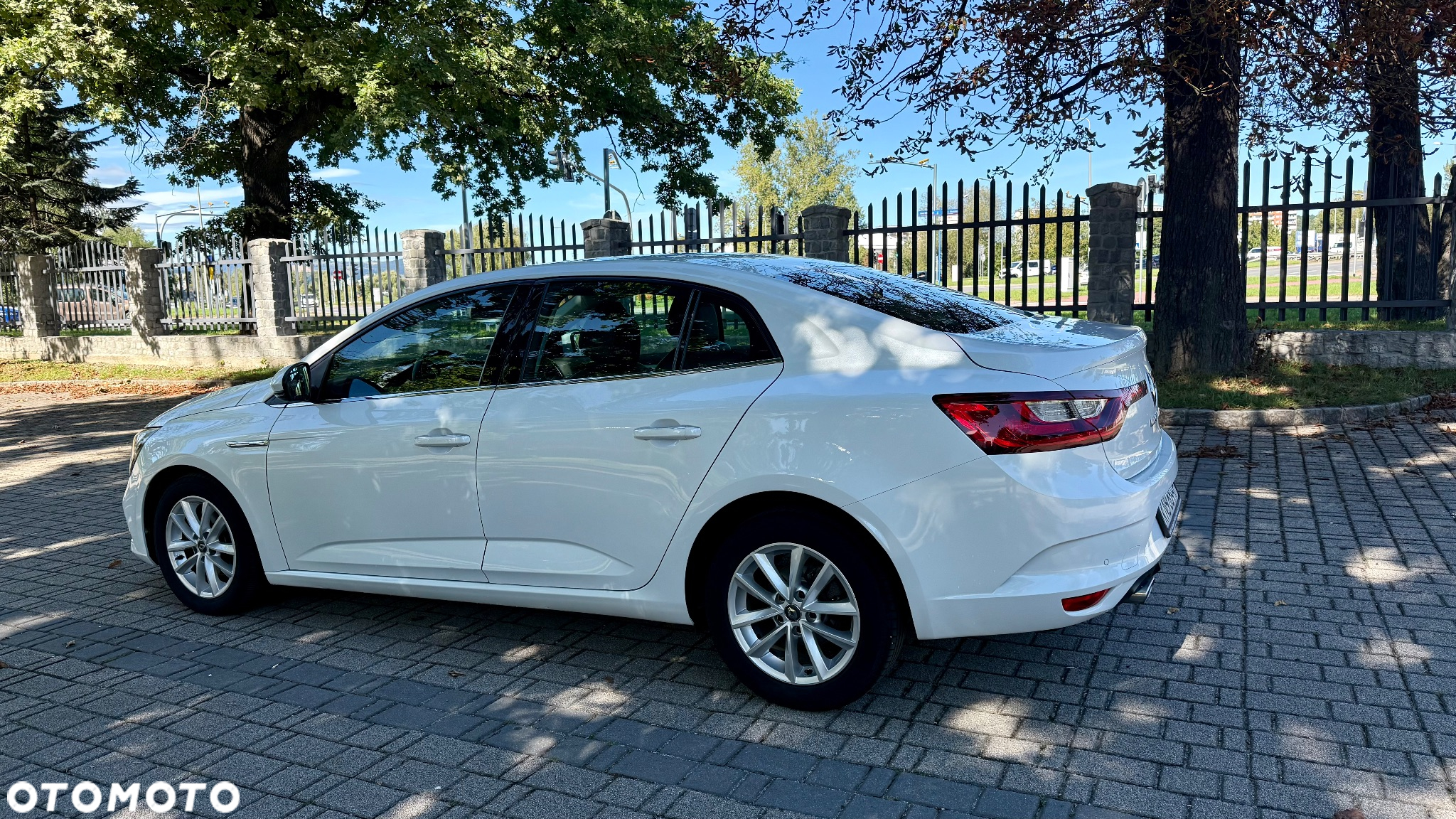 Renault Megane 1.2 Energy TCe GT Line EDC - 27