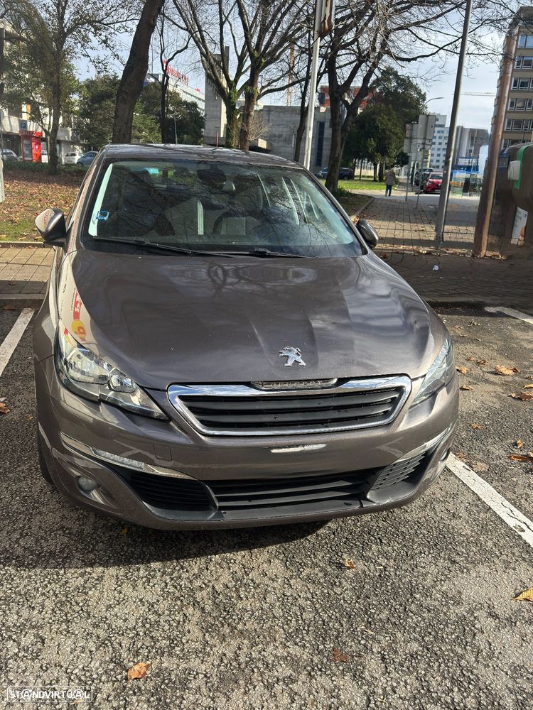 Peugeot 308 1.6 e-HDi Access - 4