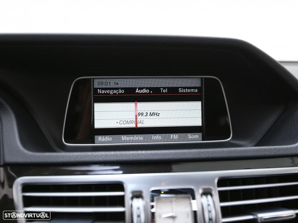 Mercedes-Benz E 300 Bluetec Hybrid Avantgarde - 23