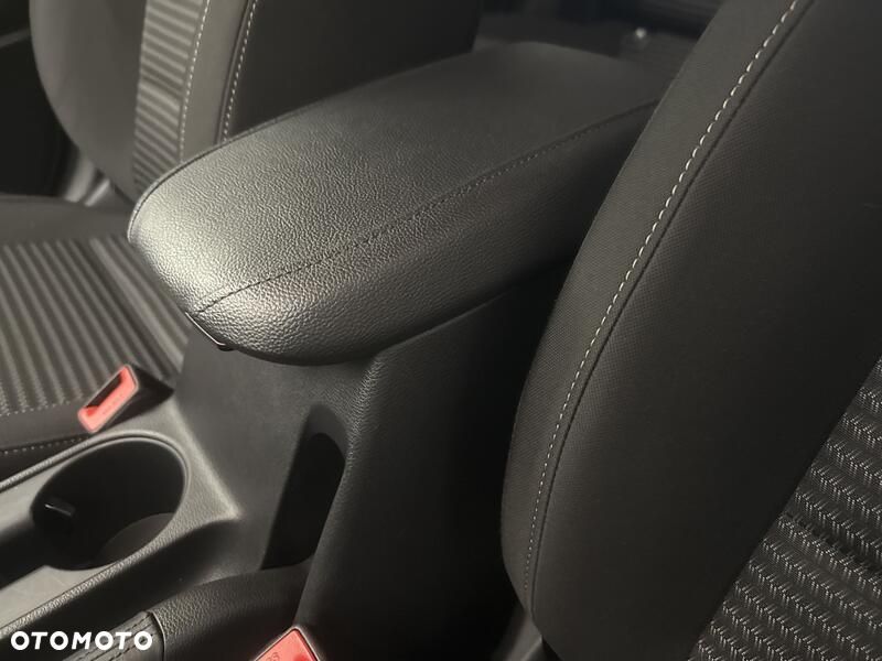 Kia Ceed 1.5 T-GDI M - 19