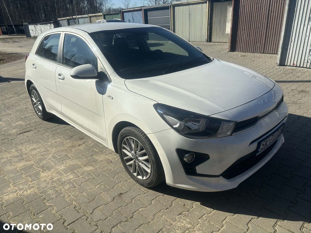 Kia Rio - 1