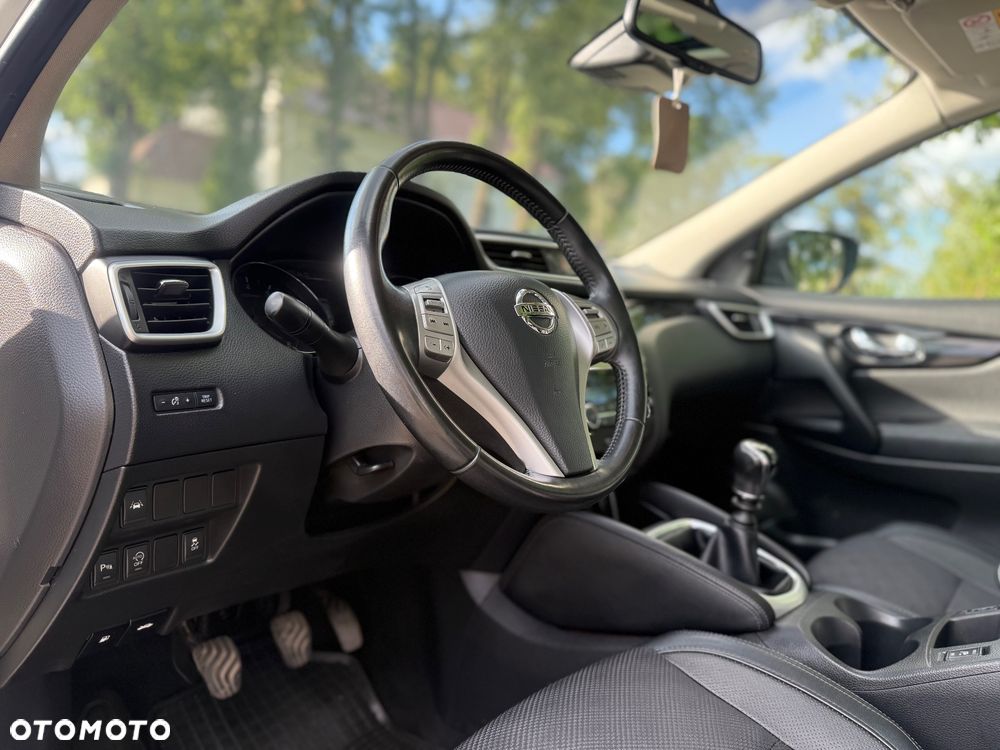 Nissan Qashqai 1.2 DIG-T Tekna EU6 - 9
