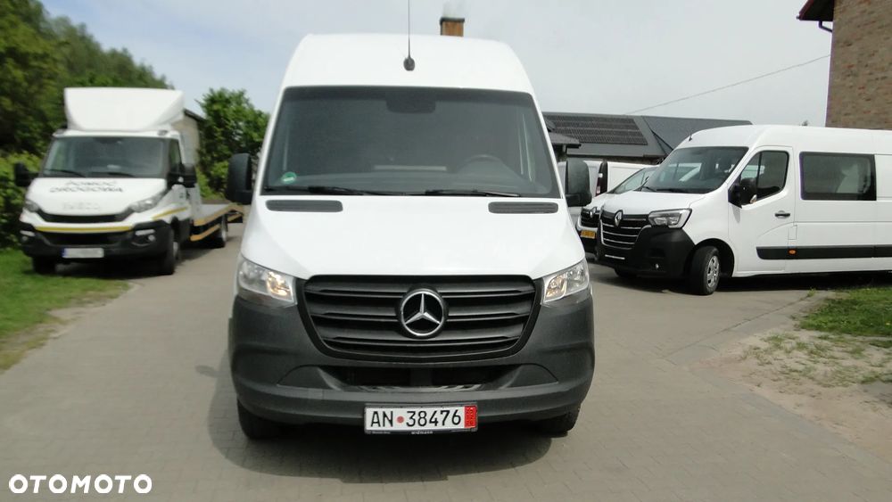 Mercedes-Benz SPRINTER - 2