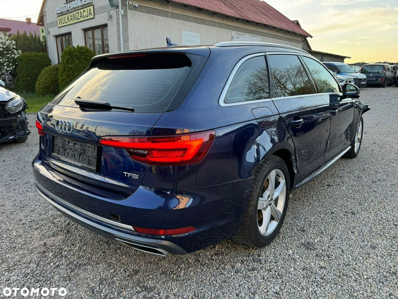 Audi A4 - 4