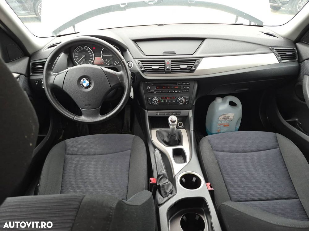BMW X1 xDrive18d - 9