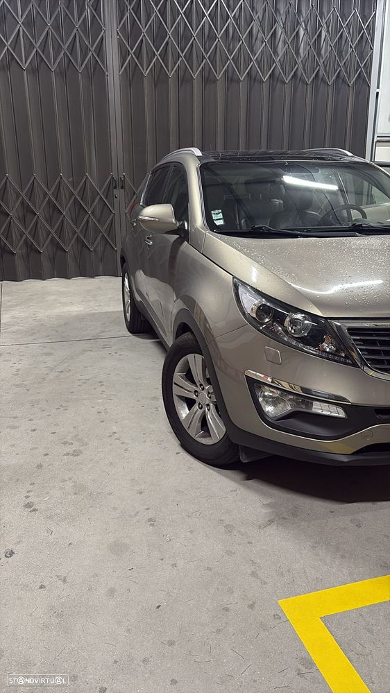 Kia Sportage 2.0 CRDI TX - 8