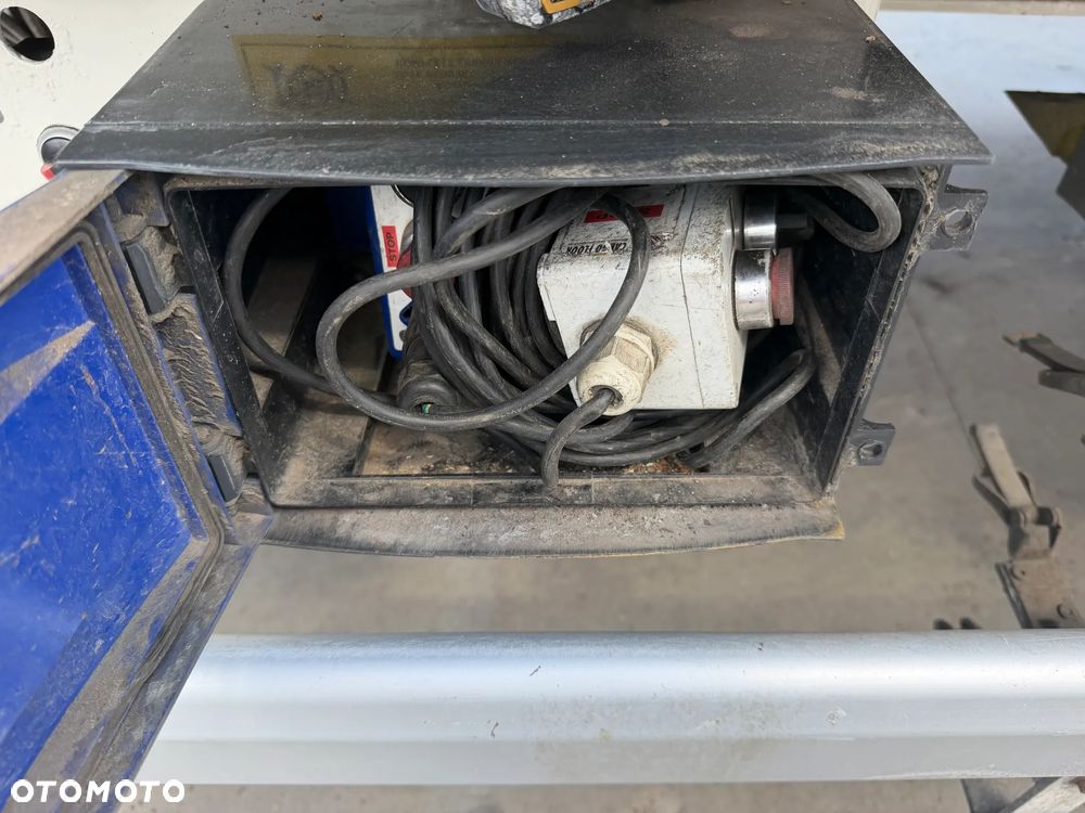 Stas Ruchoma podłoga 94m3 Podłoga 10 mm 2018 rok - 11