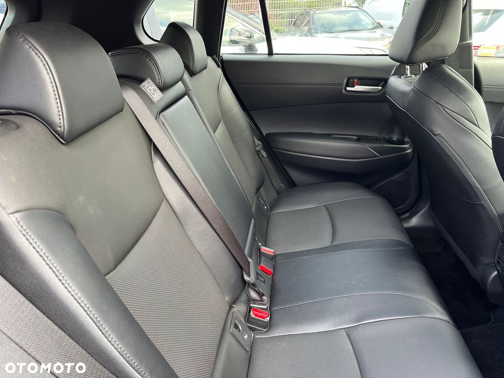 Toyota Corolla Cross 2.0 Hybrid Executive - 28
