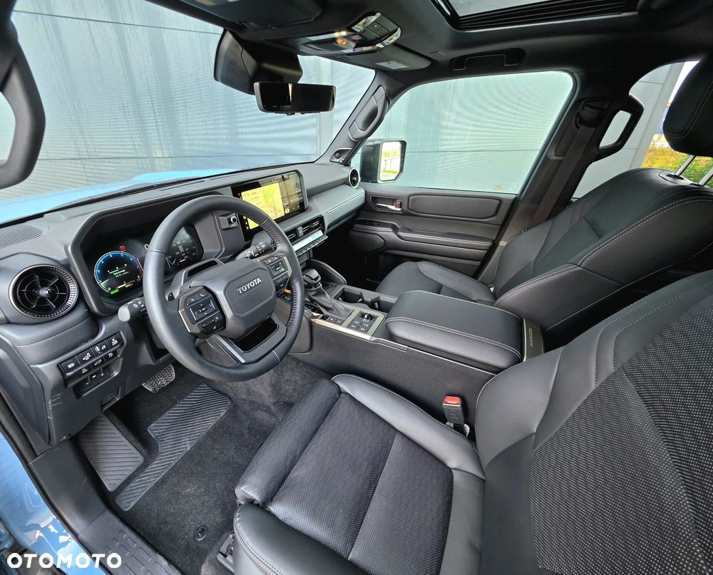 Toyota Land Cruiser - 19