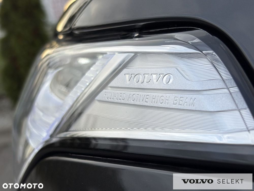 Volvo XC 90 - 40